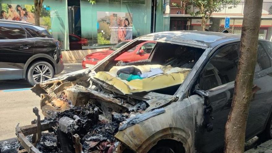 Detenido un hombre acusado de incendiar la semana pasada ocho vehículos estacionados en Getxo