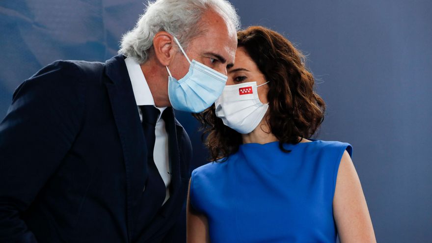 Ayuso dice que las urgencias de Atención Primaria funcionan "a pleno rendimiento" pese al caos y la falta de médicos