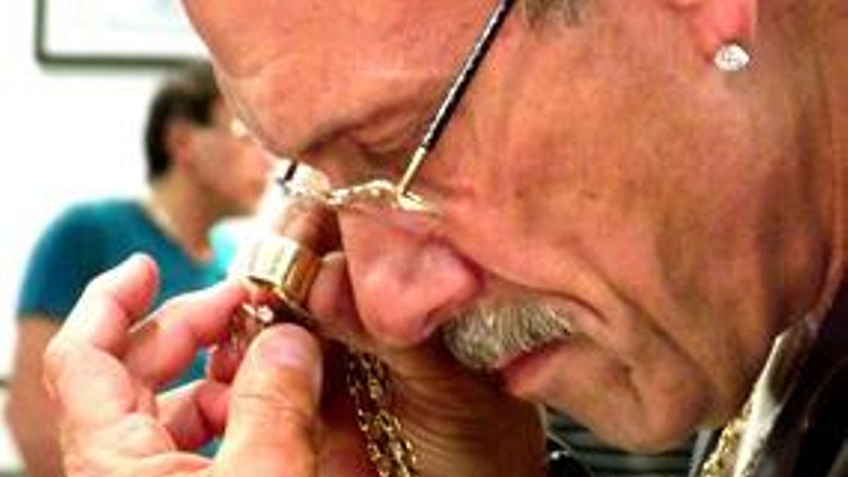 Atresmedia se "empeña a lo bestia" en su propio 'Cazasubastas'