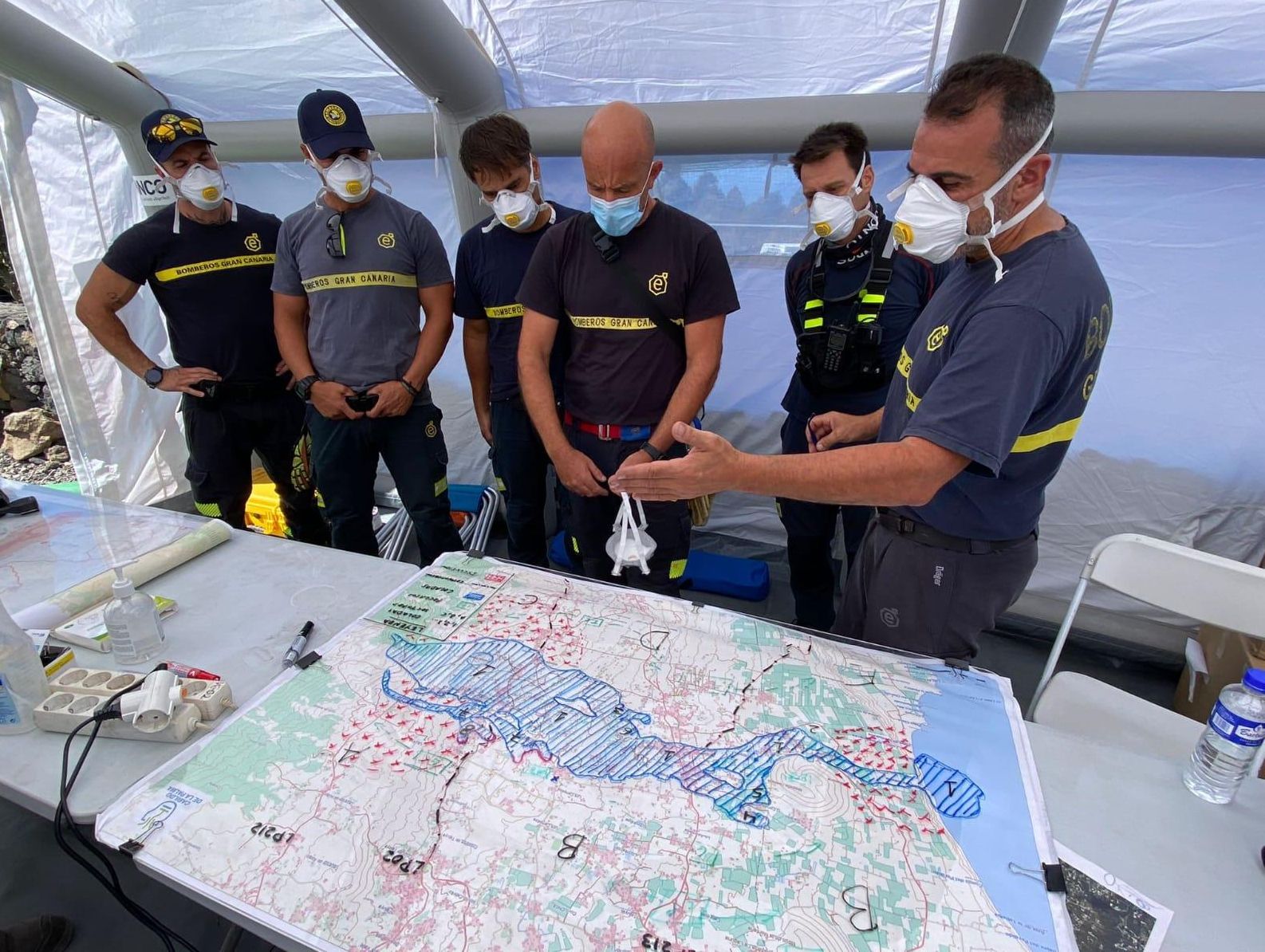 Dispositivo durante la erupción del volcán