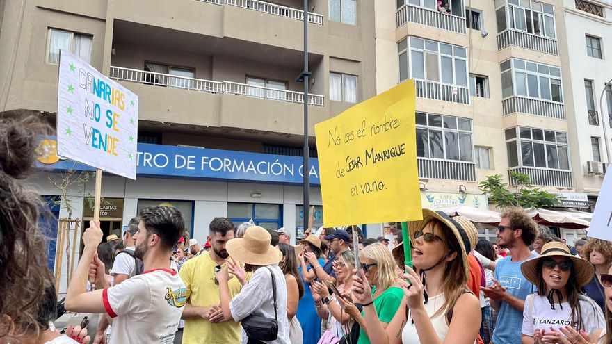 Lanzarote también convoca una manifestación contra la masificación el 18 de mayo: ''La isla está colapsada''