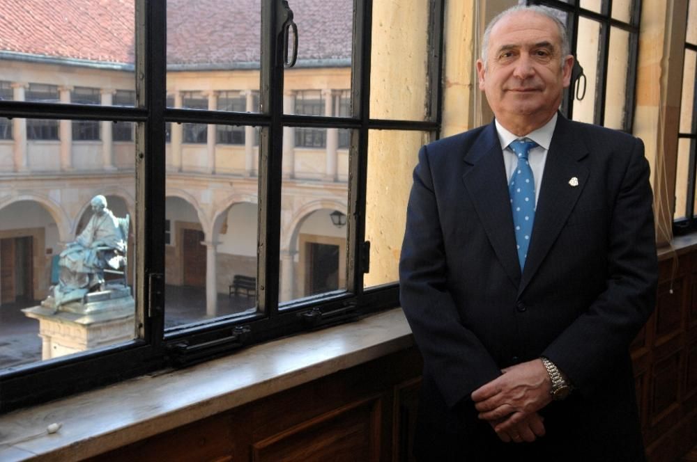 Vicente Gotor, fue rector de la Universidad de Oviedo entre 2008 y 2016.