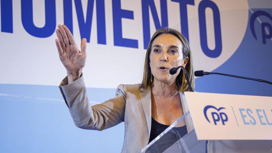 La secretaria general del PP, Cuca Gamarra, ha asegurado esta noche que "al sanchismo le quedan 9 días, el 23 de julio lo vamos a jubilar".EFE/Raquel Manzanares