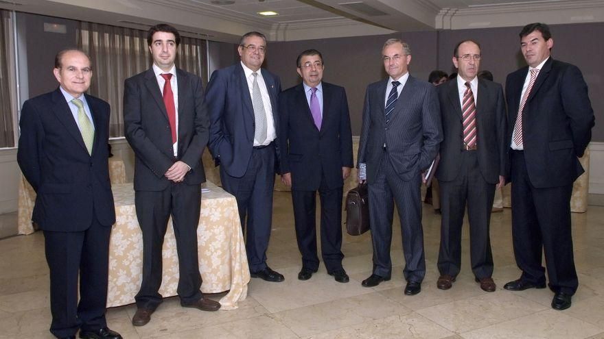 Fiscalía pide 6 años de prisión para el director de una empresa pública nombrado por el PP que sacó 48 veces billetes de 500 con una 'tarjeta black'