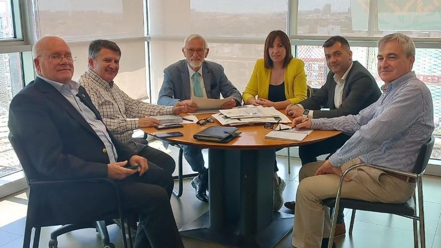 Vinaròs, Benicarló y Peníscola reclaman en la Generalitat la mejora del transporte interurbano en autobús