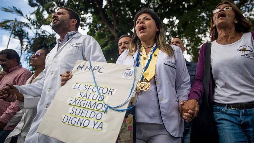 Enfermeras venezolanas denuncian destituciones y anomalías en hospitales