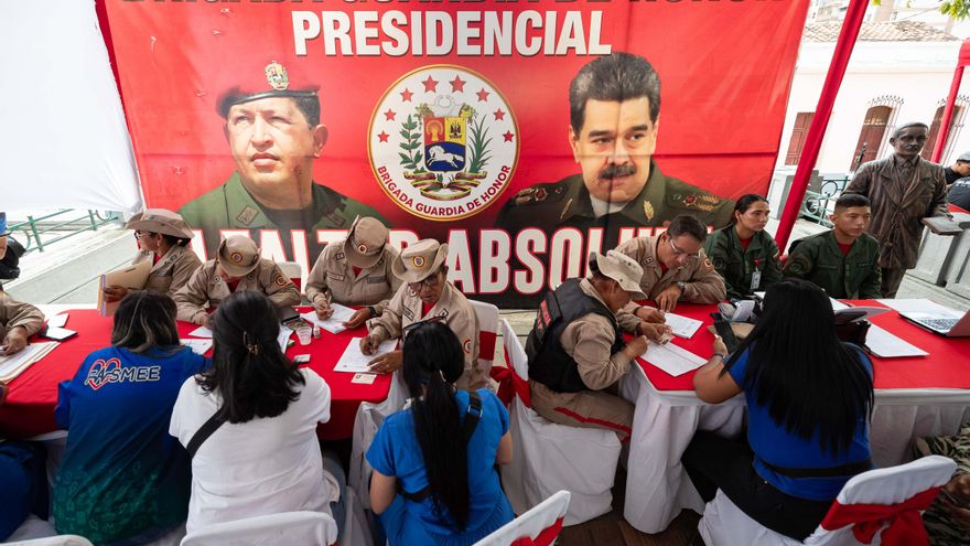 Buques, milicias y denuncias: Venezuela cierra filas contra la "amenaza" de EE.UU.