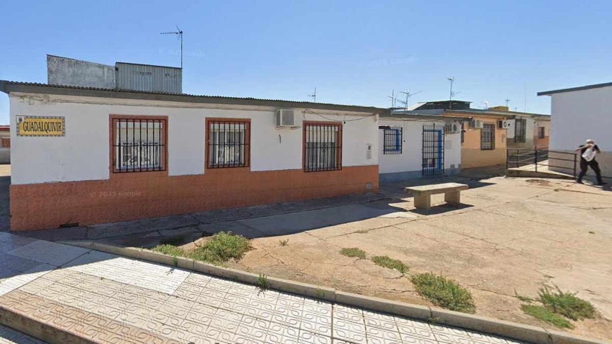 Un entrenador de fútbol infantil, detenido en la operación de la Guardia Civil de Las 800 en Badajoz