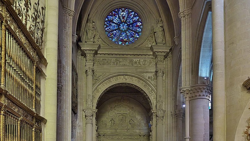 Ni el Barroco es renacentista ni el Modernismo es abstracto: "Antología del disparate" en una guía oficial de Cuenca