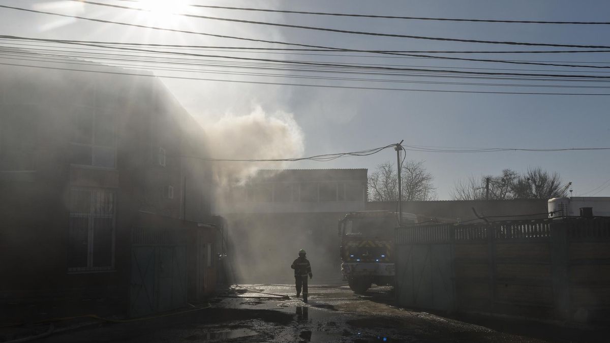 Al menos 14 muertos y 27 heridos en ataques nocturnos de Rusia sobre Kiev