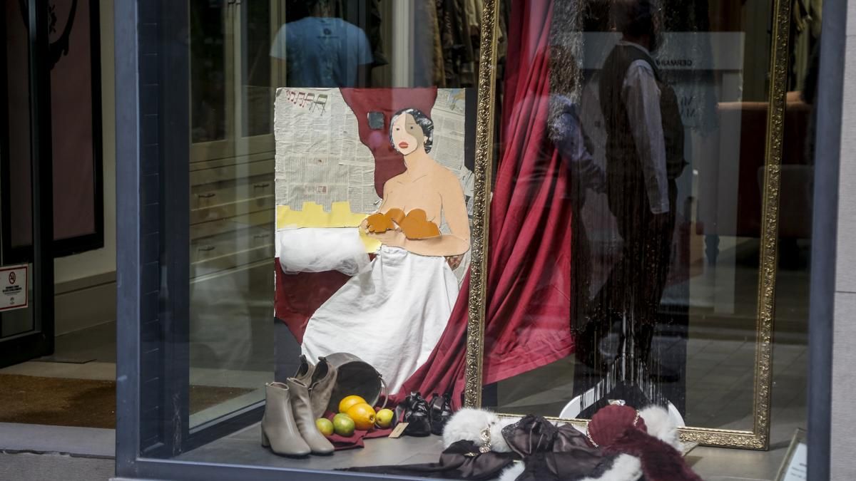 Escaparates en Homenaje a Julio Romero de Torres