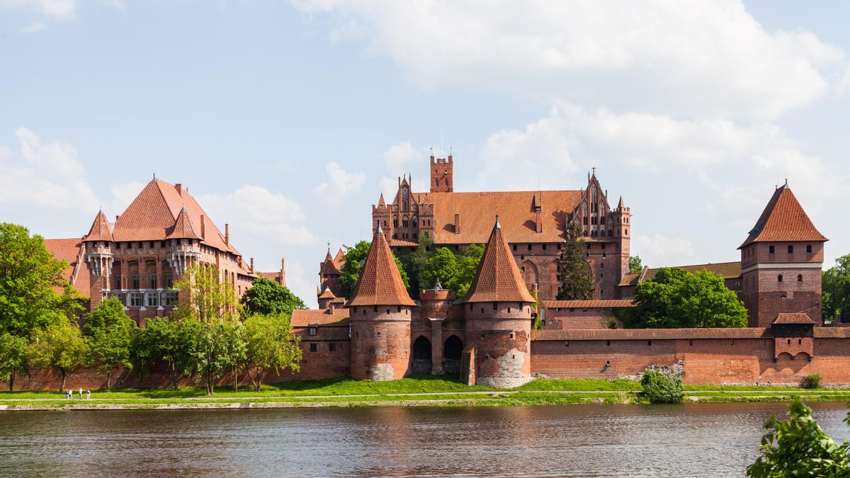 Este es el castillo más grande del mundo y ocupa más de 140.000 metros cuadrados
