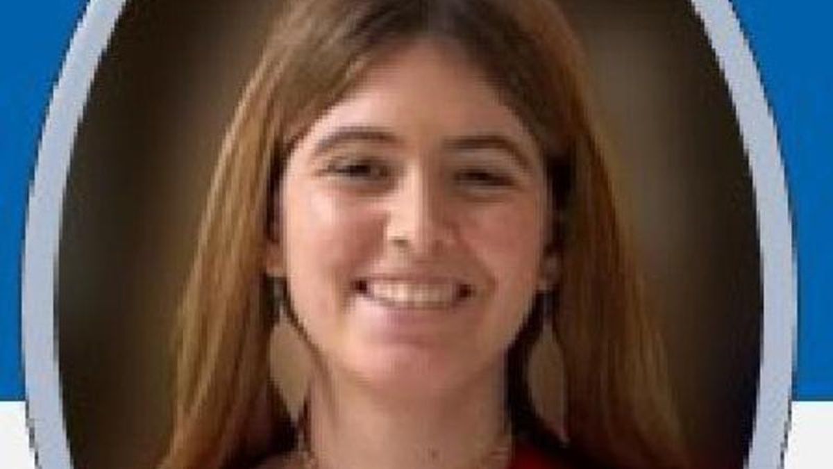 MARIA VALVANERA HUIDOBRO MARTÍNEZ 22 años