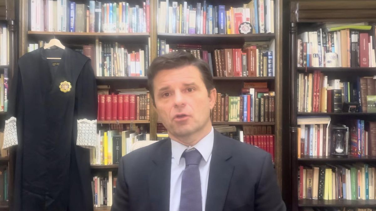 Imagen del primer vídeo del exjuez Luis Sáenz de Tejada en su canal de YouTube.