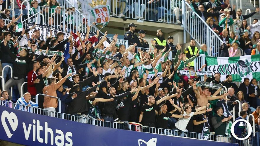 La marea del Málaga CF aterrizará en El Arcángel