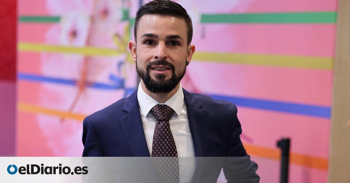 La presidenta de las Corts Valencianes de Vox paga un sueldo al responsable de pactos con el PP en Murcia:  Viene poco a la oficina 