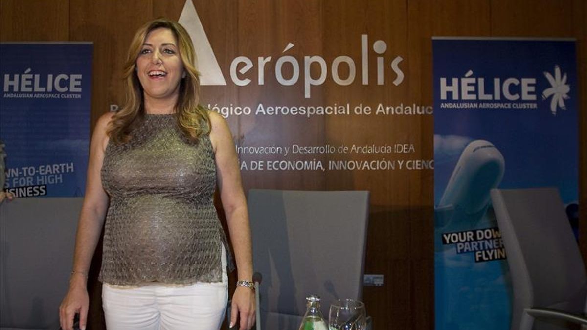 Susana Díaz acude al hospital para un control del embarazo y vuelve a casa