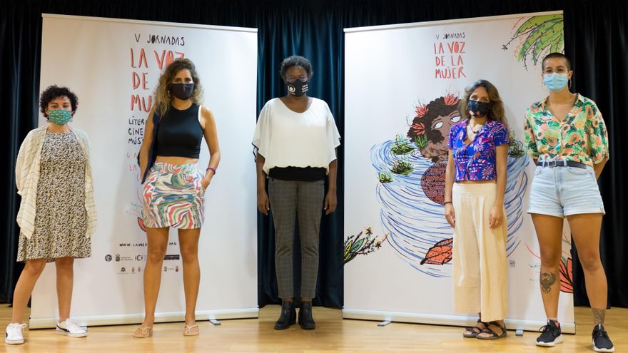 Participantes este viernes en las 'V Jornadas de la Voz de la Mujer en La Palma que se celebran en Los Llanos de Aridane