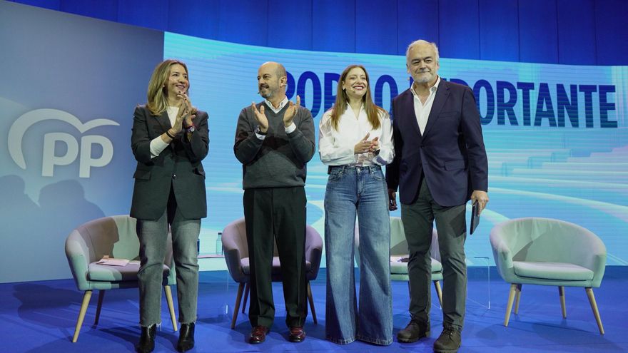 Ester Muñoz y el discurso de Rocky contra Pedro Sánchez: "Gana el que se levanta cada una de las veces que se le tira"