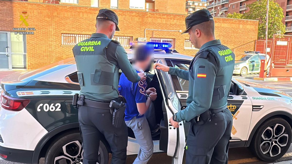 Detienen en Sojuela al destinatario de un paquete con 500 gramos de hachís