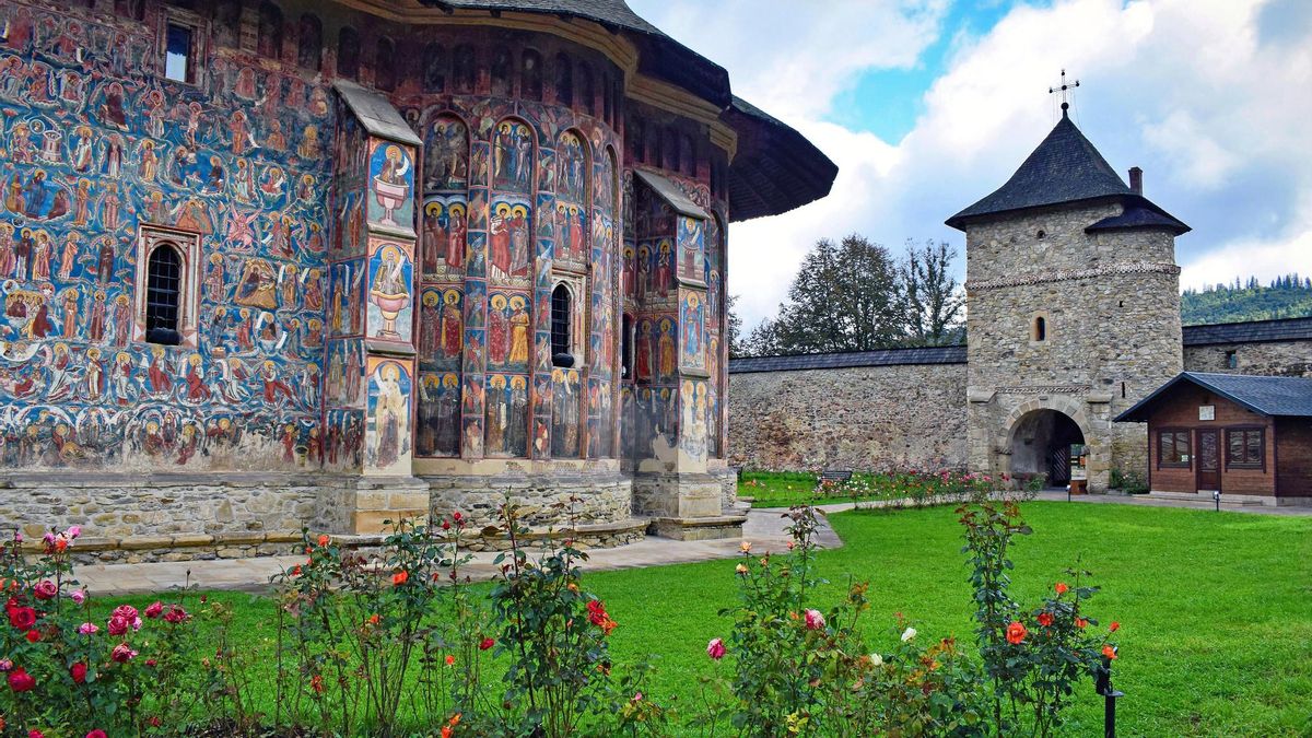 Un viaje al norte de Los Cárpatos: los monasterios pintados de Bucovina y la ciudad de Suceava