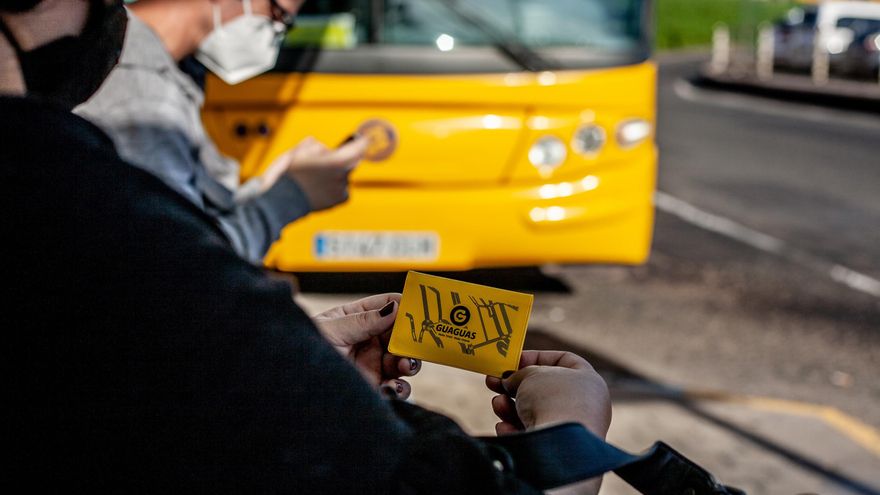 El consejero de Transportes del Cabildo de Gran Canaria garantiza que seguirá vigente la gratuidad de las guaguas