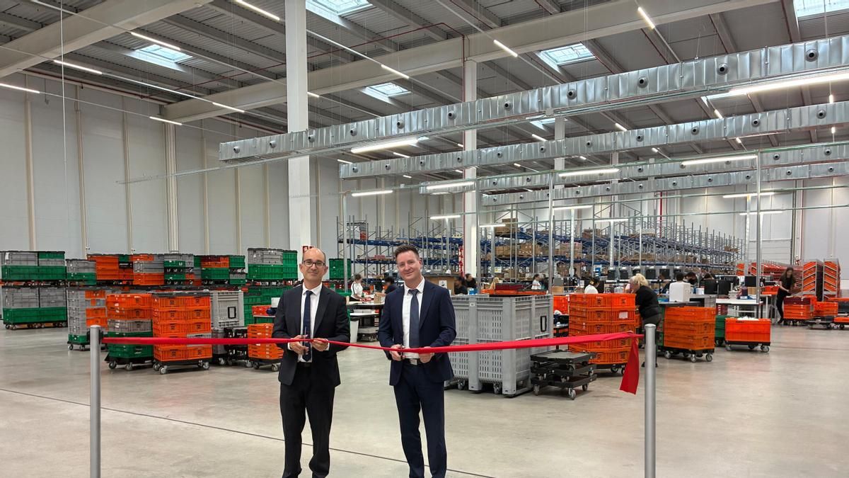 Müller inaugura su centro logístico en Cheste