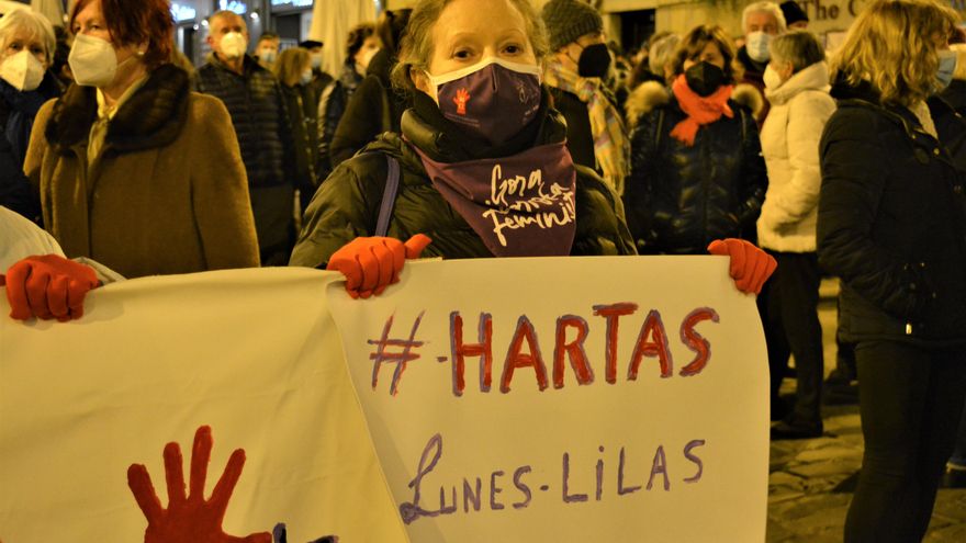 Concentración en Pamplona en repulsa al crimen machista de Sara Pina