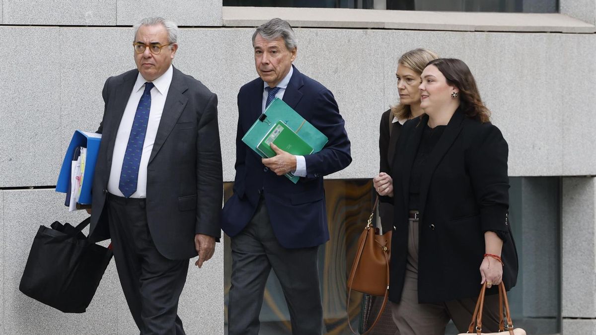 Un exconsejero de Esperanza Aguirre niega “intereses ocultos” en los contratos del Canal adjudicados a familiares de Ignacio González