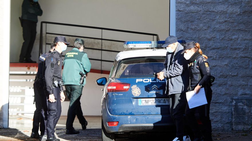 La fiscal pide prisión permanente revisable y 26 años más al detenido por el doble crimen de Liaño