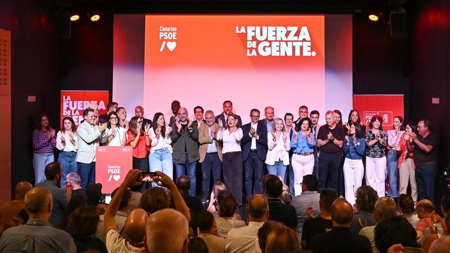 El PSOE presenta a sus candidatos por Canarias: "Los canarios son los que se juegan más sus derechos este 29N"