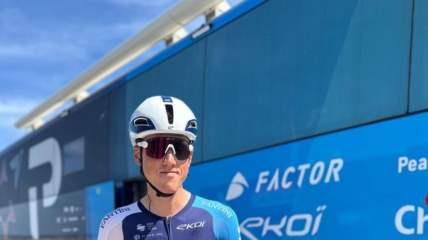 El equipo Israel Premier Tech quita el nombre del país del maillot para "priorizar la seguridad de los ciclistas"