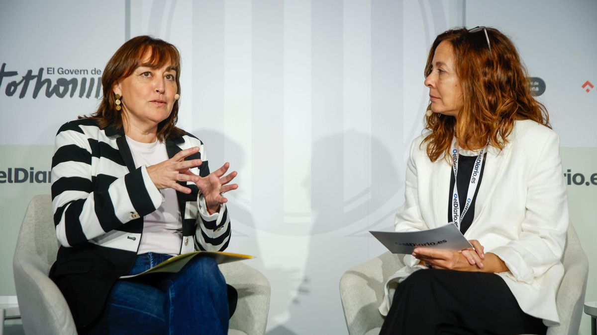 Sílvia Paneque, consejera de Territorio, Vivienda y Transición Ecológica de la Generalitat de Catalunya, y Neus Tomàs, directora adjunta de elDiario.es