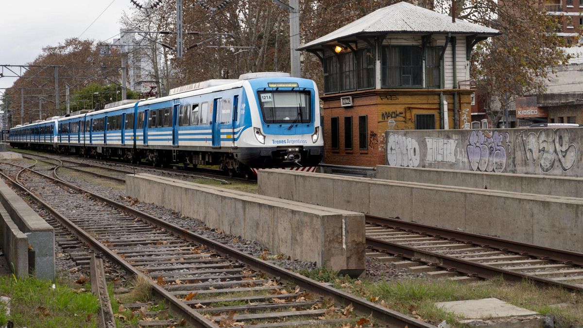 Más caro y peor: cae el uso del transporte público, también por la economía y a contramano del mundo
