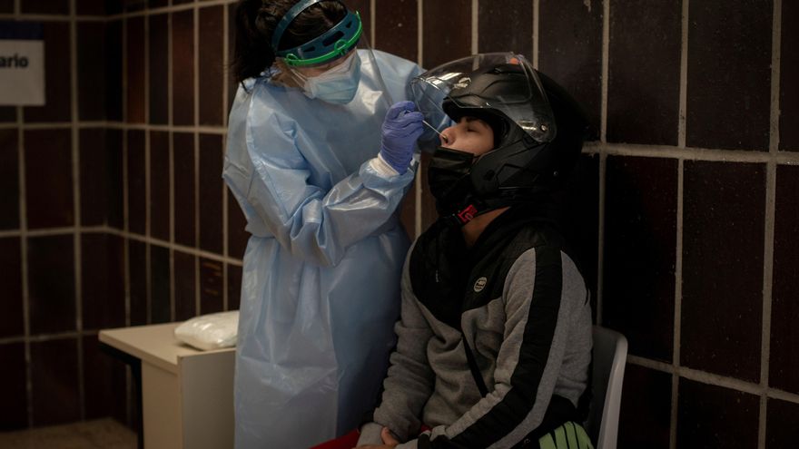 Galicia supera los 9.000 casos activos de coronavirus y suben a 246 los hospitalizados