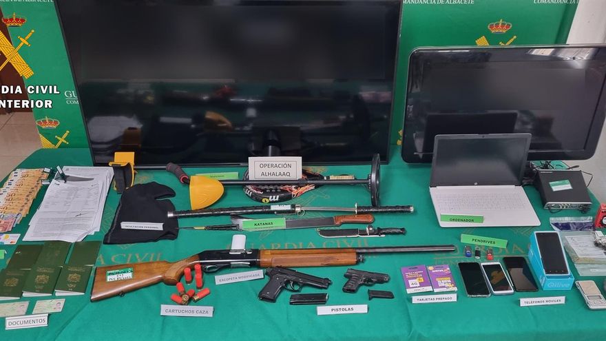 Desmantelada una red de explotación laboral de personas inmigrantes en La Roda (Albacete) con 16 detenidos