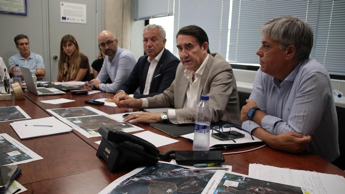 Quiñones habla de “terrorismo ambiental” coordinado y promete que la Junta pagará los daños "generosamente”