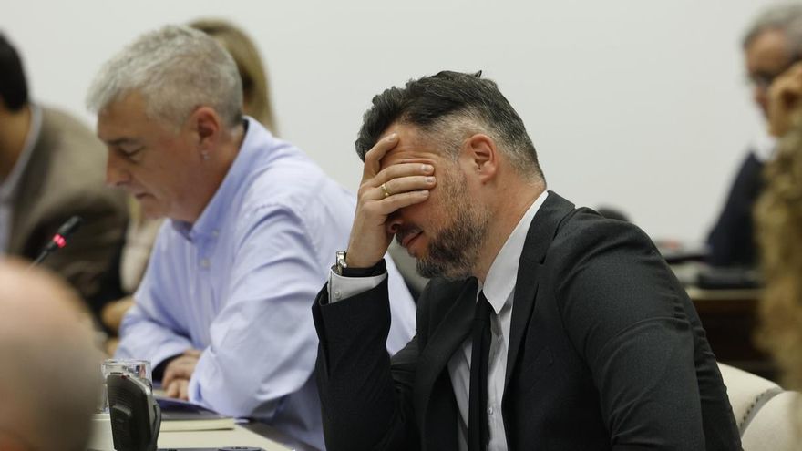 El diputado de ERC, Gabriel Rufián, durante un momento de la comparecencia de Alberto Núñez Feijóo