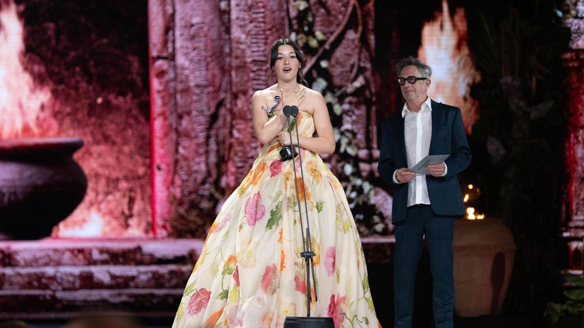 Blanca Soroa recoge el Platino a Mejor Interpretación Femenina