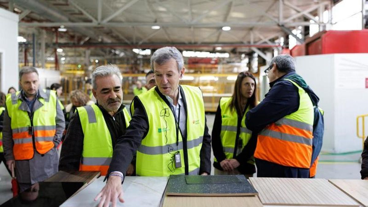 Rueda visita Finsa después de que dejase el Clúster da Madeira por su oposición a la política de la Xunta sobre el eucalipto