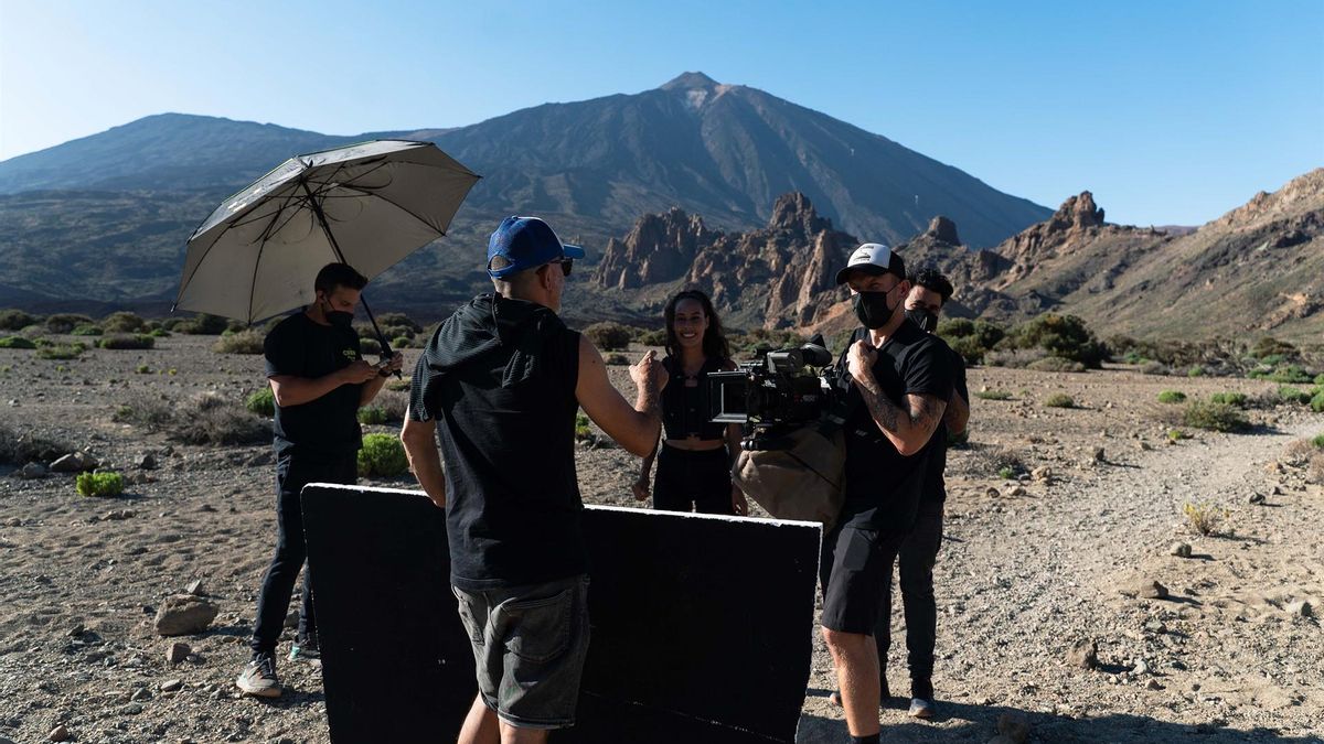 Rodaje de una pieza audiovisual dentro del Parque Nacional del Teide.