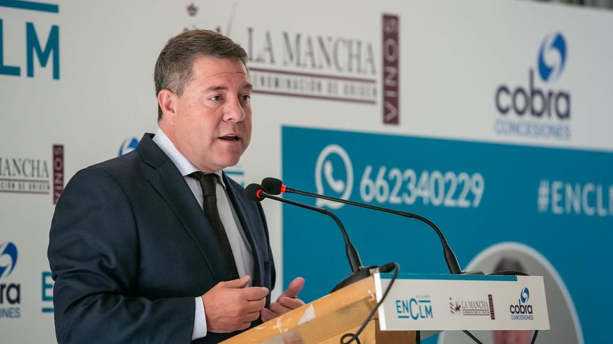 Page bromea con que "a lo mejor" desde Ferraz no le dejan presentarse a revalidar la presidencia regional del PSOE