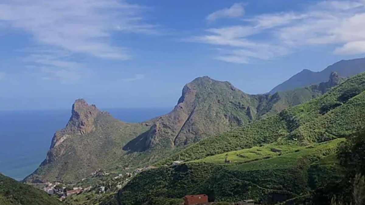Llegar a Taganana supone una aventura por carreteras sinuosas que regalan paisajes que quitan el aliento