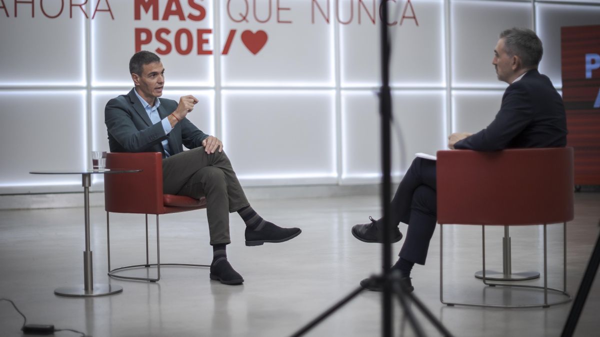 Un instante de la conversación con Pedro Sánchez.