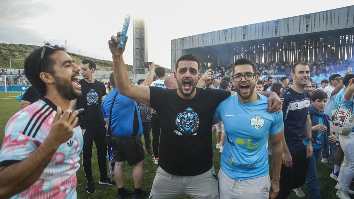 Celebración del ascenso del Ciudad de Lucena
