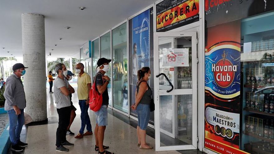 Cuba registra otros 15 casos de COVID-19, todos en La Habana