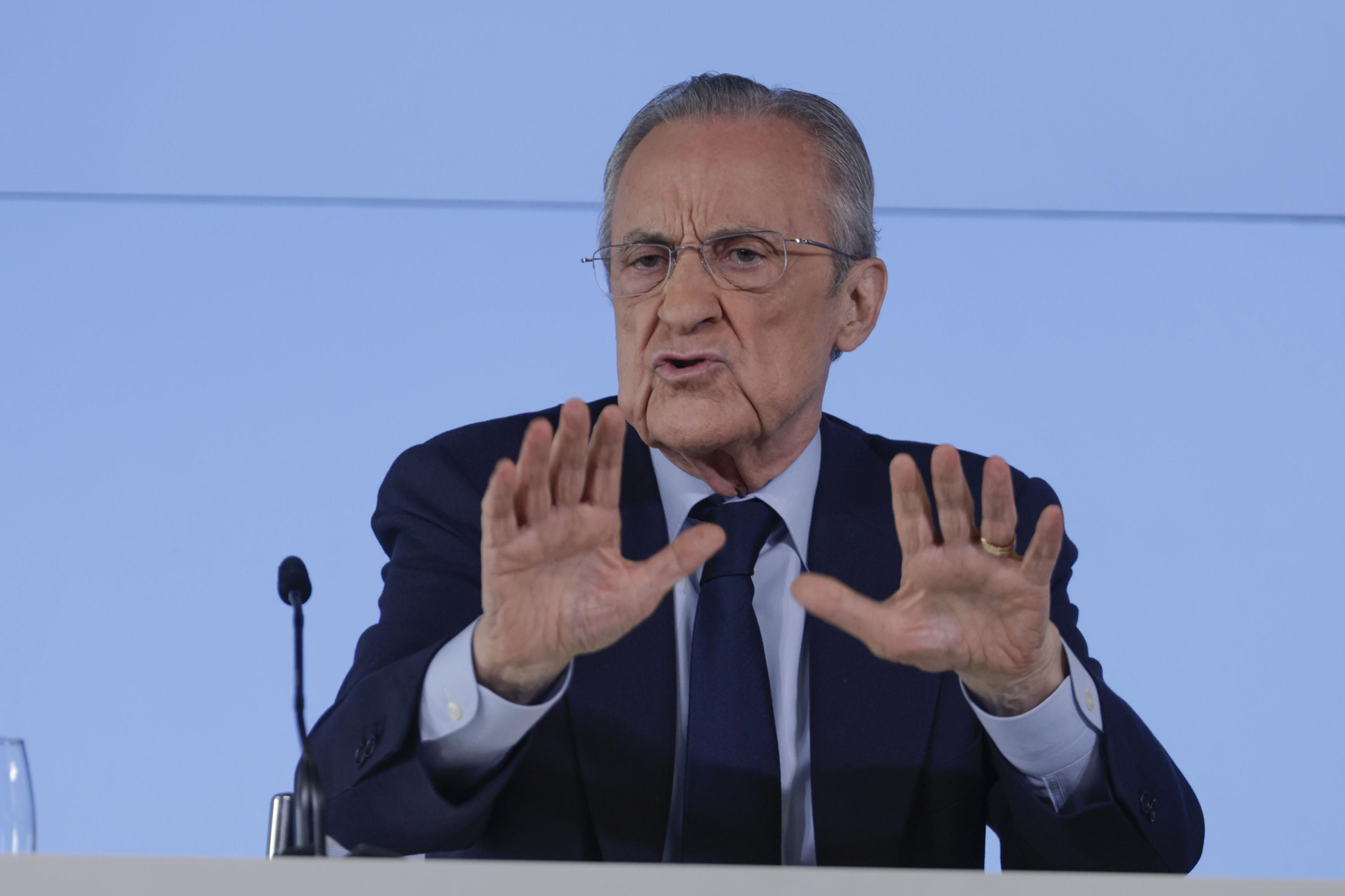 Florentino Pérez en su rueda de prensa del 12 de mayo.
