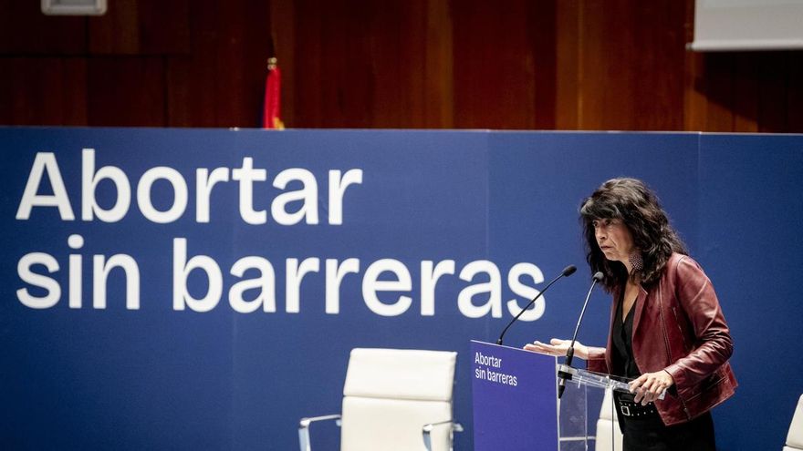 La ministra de Igualdad, Ana Redondo, interviene durante el acto ‘Abortar sin barreras: del reconocimiento del derecho a la garantía efectiva del acceso’, en la sede del Ministerio de Sanidad, a 28 de septiembre de 2026