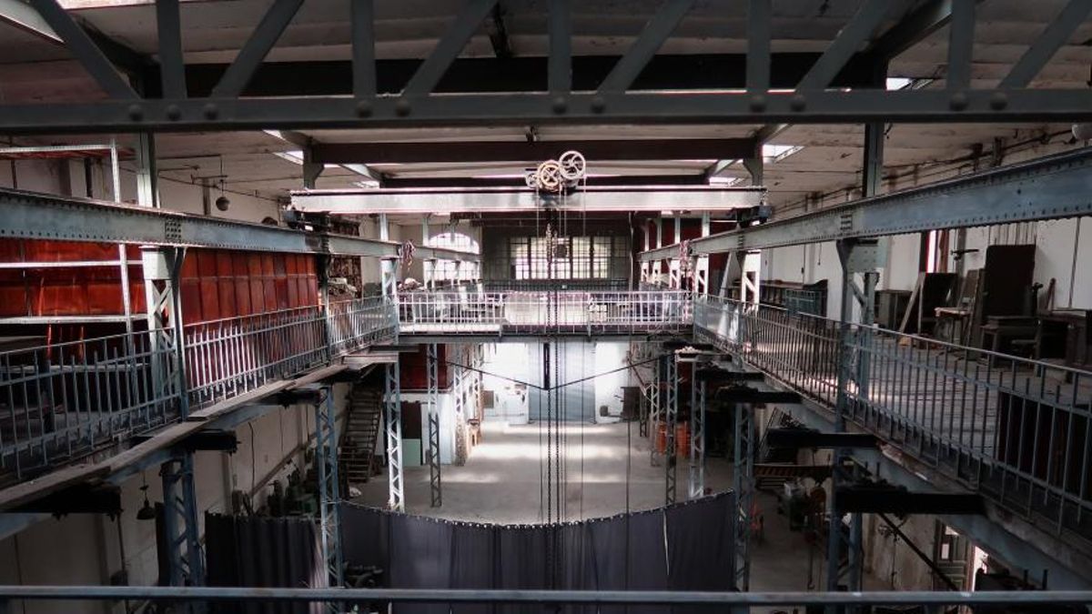 El deterioro de la última fábrica de tipos de Madrid, tesoro protegido del periodismo y de la rebelión anarquista