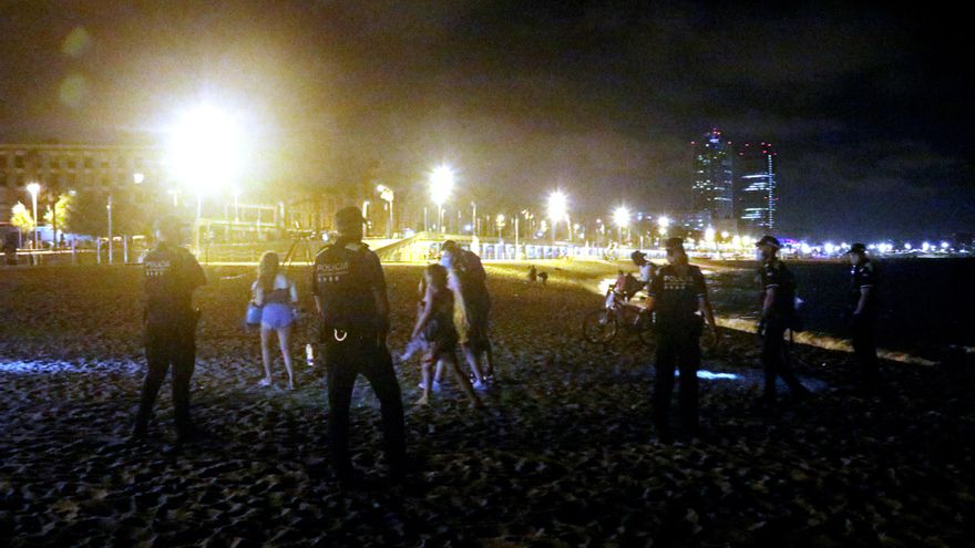 El desalojo de las playas se ha producido sin incidentes